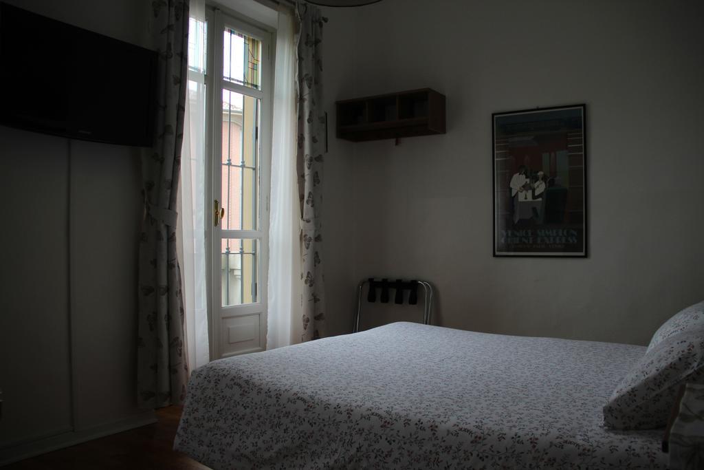 آستي B&B Villa Ferrari المظهر الخارجي الصورة